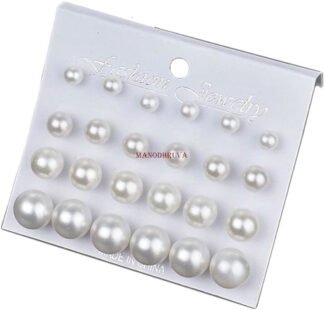 12 Pairs of Pearl Ear Studs